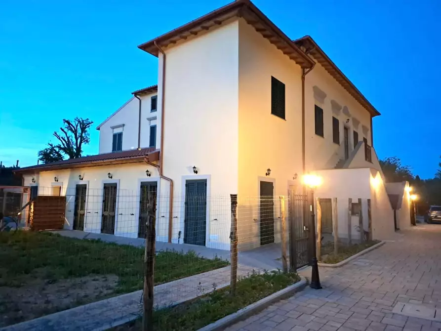 Immagine 25 di Appartamento in vendita  a Livorno