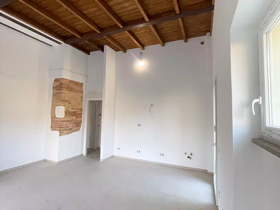 Immagine 14 di Appartamento in vendita  a Livorno