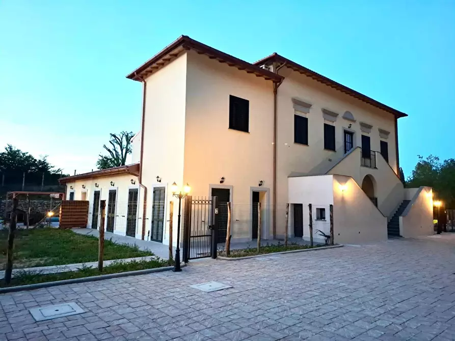 Immagine 27 di Appartamento in vendita  a Livorno