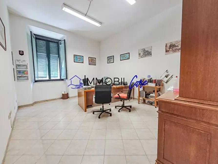 Immagine 2 di Ufficio in affitto  a Livorno