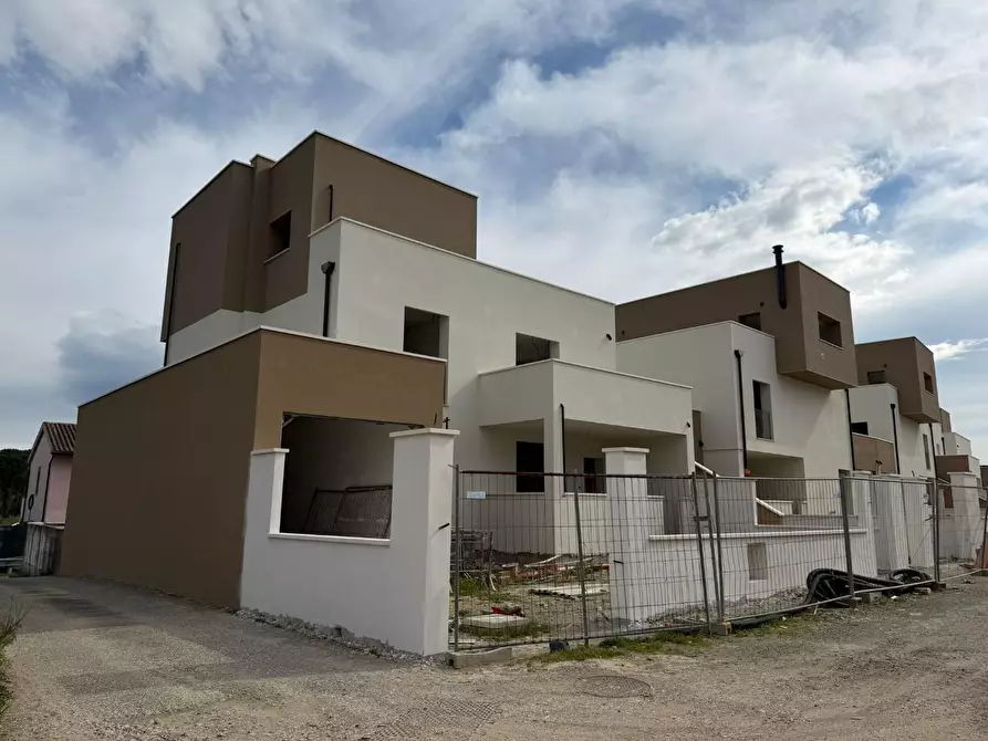 Immagine 2 di Appartamento in vendita  a Collesalvetti