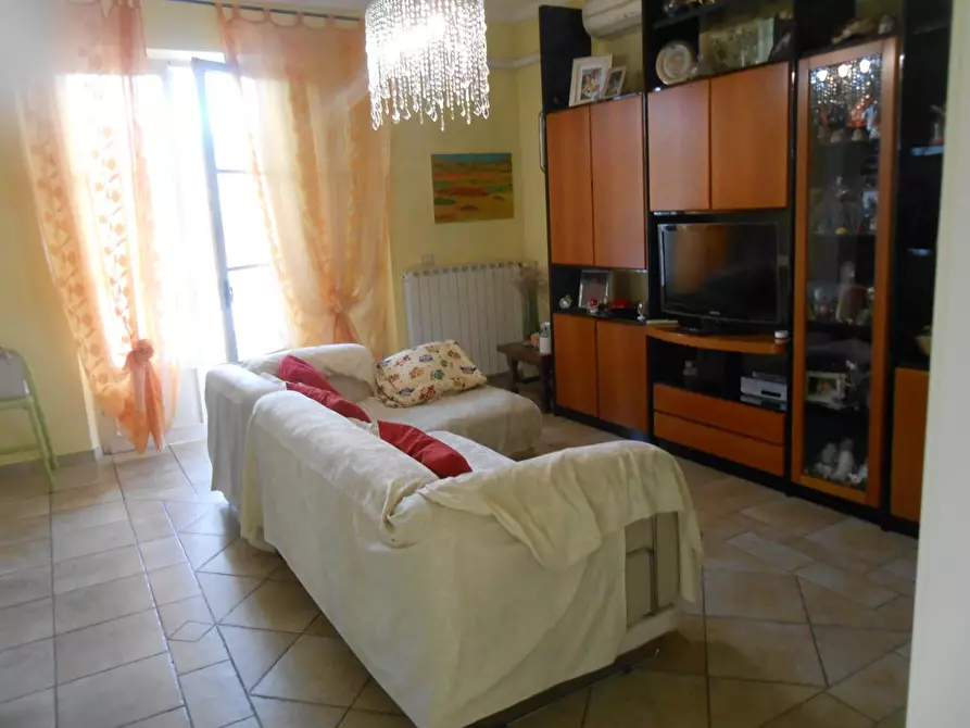 Immagine 5 di Appartamento in vendita  a Santa Maria A Monte
