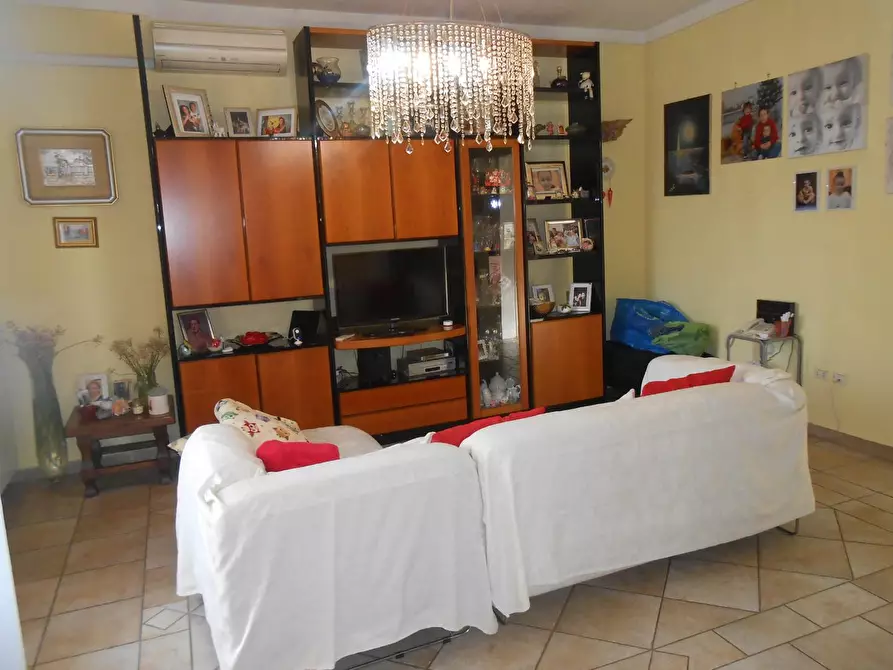 Immagine 3 di Appartamento in vendita  a Santa Maria A Monte