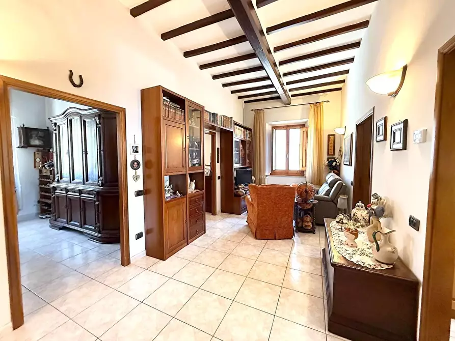 Immagine 8 di Appartamento in vendita  a Capraia E Limite