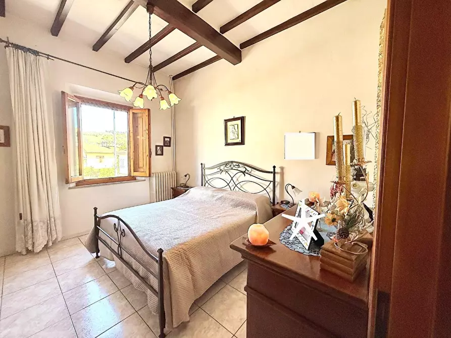 Immagine 6 di Appartamento in vendita  a Capraia E Limite