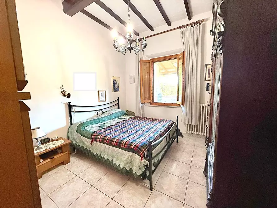 Immagine 18 di Appartamento in vendita  a Capraia E Limite