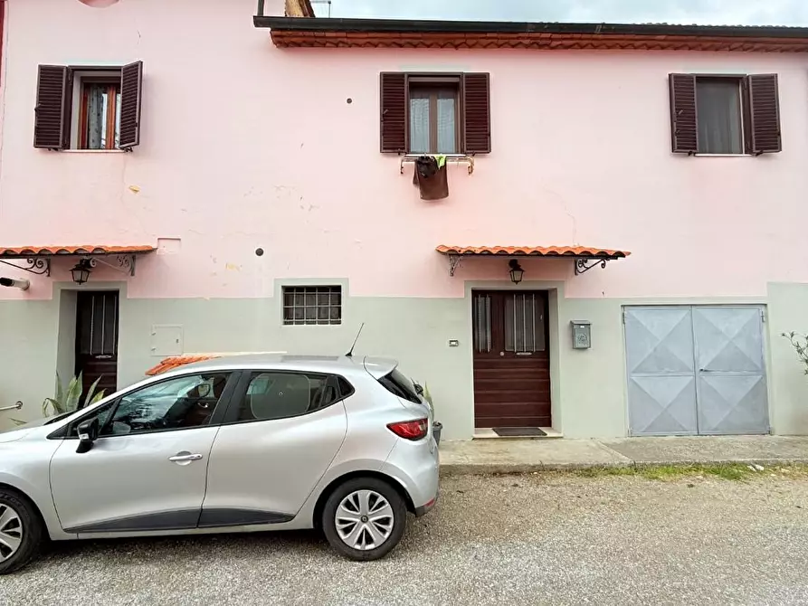 Immagine 24 di Terratetto in vendita  a Fucecchio
