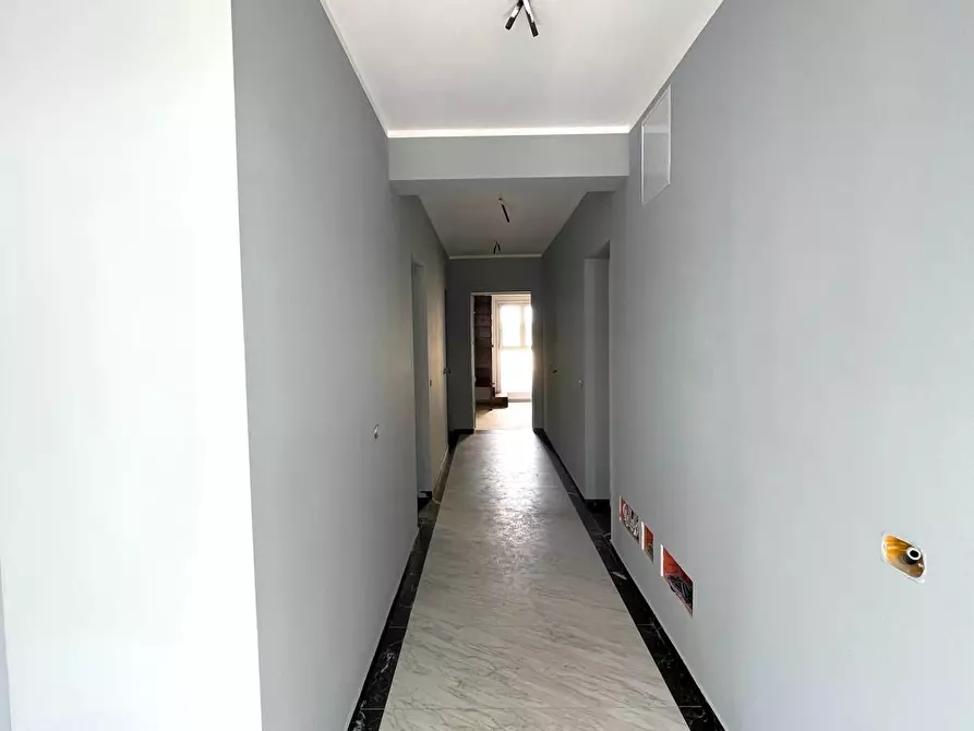 Immagine 18 di Appartamento in vendita  a Livorno