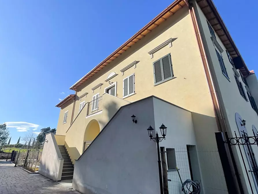 Immagine 12 di Appartamento in vendita  a Livorno