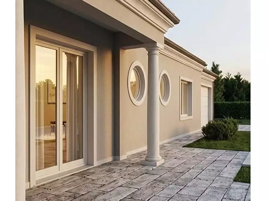 Immagine 3 di Casa indipendente in vendita  a Pietrasanta