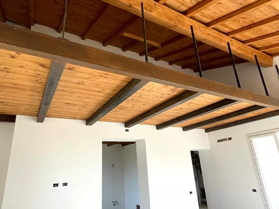 Immagine 12 di Appartamento in vendita  a Livorno