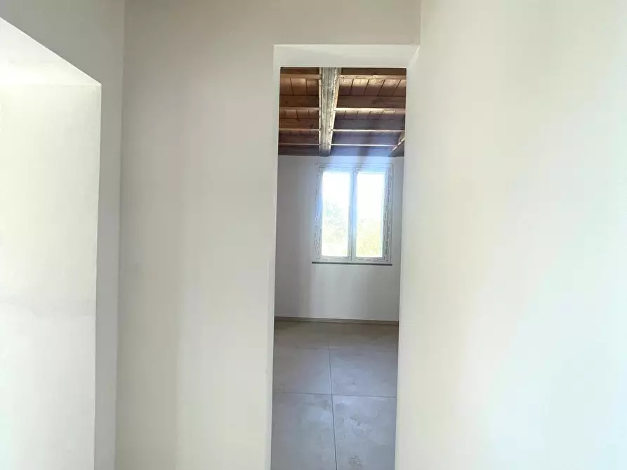 Immagine 7 di Appartamento in vendita  a Livorno