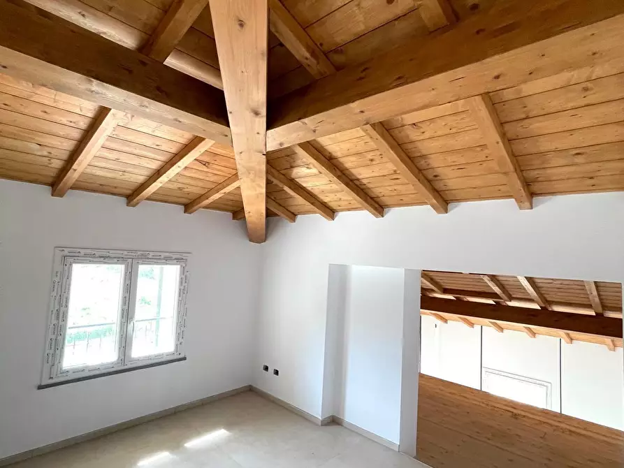 Immagine 20 di Appartamento in vendita  a Livorno
