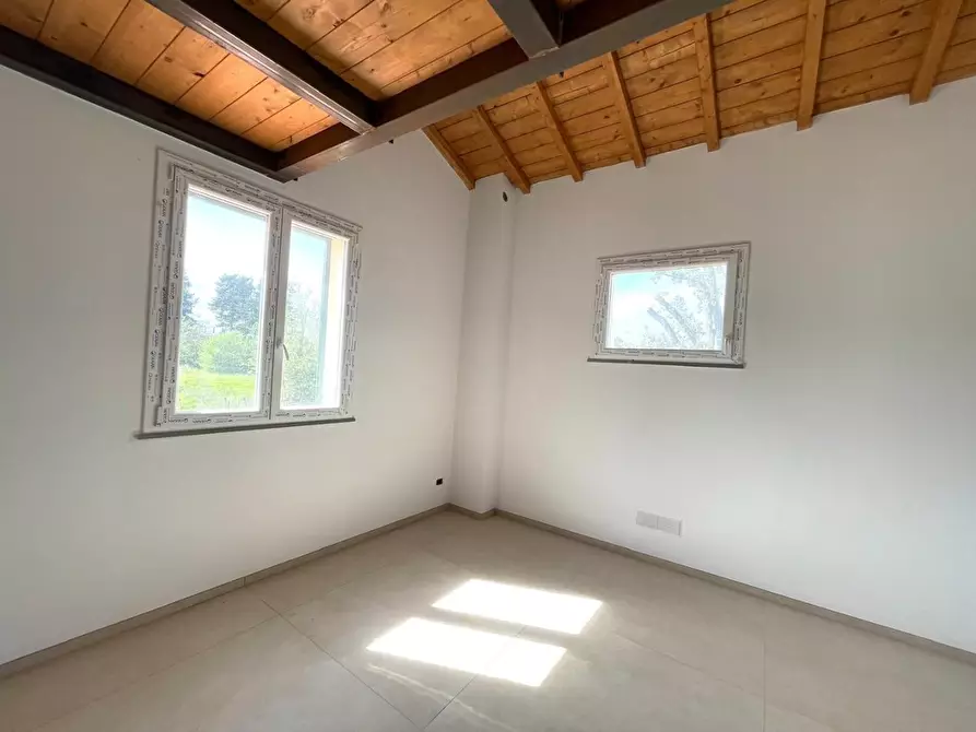 Immagine 23 di Appartamento in vendita  a Livorno