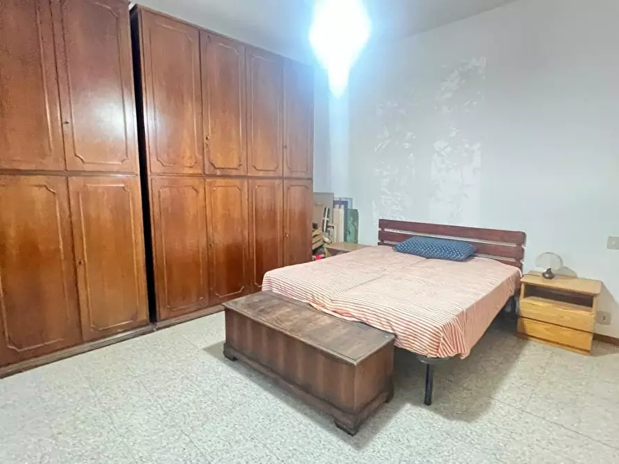 Immagine 10 di Appartamento in vendita  a Casole D'elsa