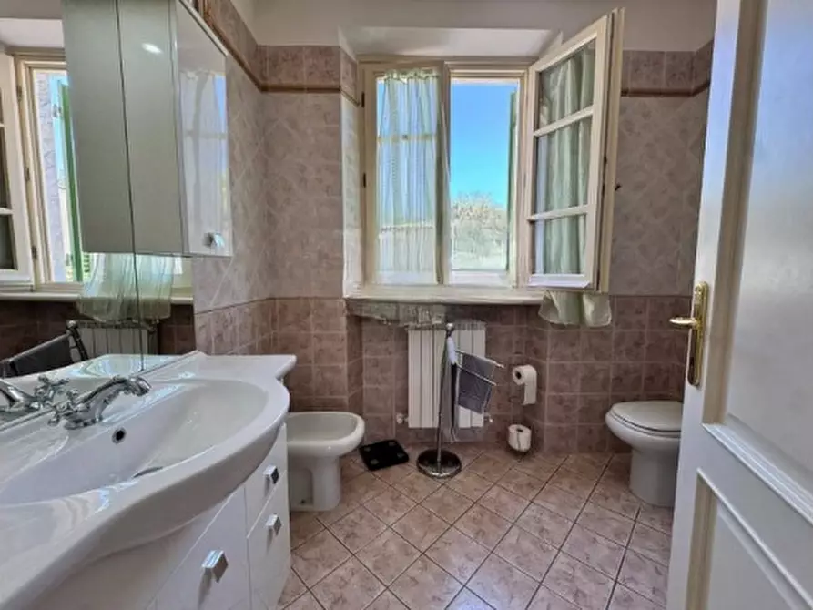 Immagine 5 di Casa bifamiliare in vendita  a Seravezza