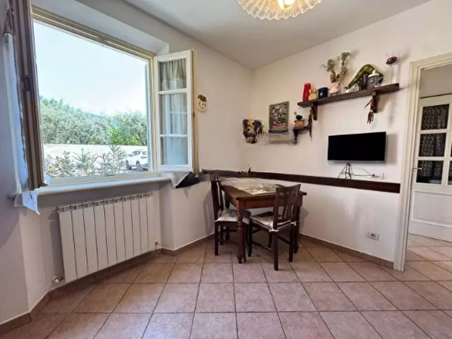 Immagine 4 di Casa bifamiliare in vendita  a Seravezza