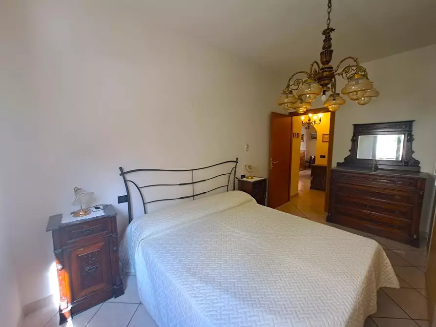 Immagine 6 di Appartamento in vendita  a Poggibonsi