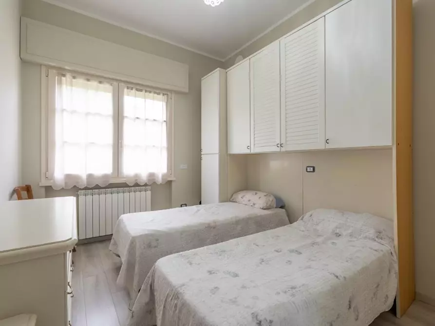 Immagine 19 di Villa in vendita  a Forte Dei Marmi