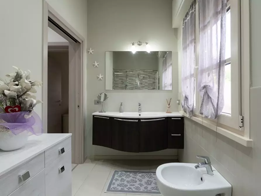Immagine 24 di Villa in vendita  a Forte Dei Marmi