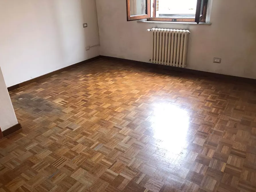 Immagine 5 di Appartamento in vendita  a Pontedera