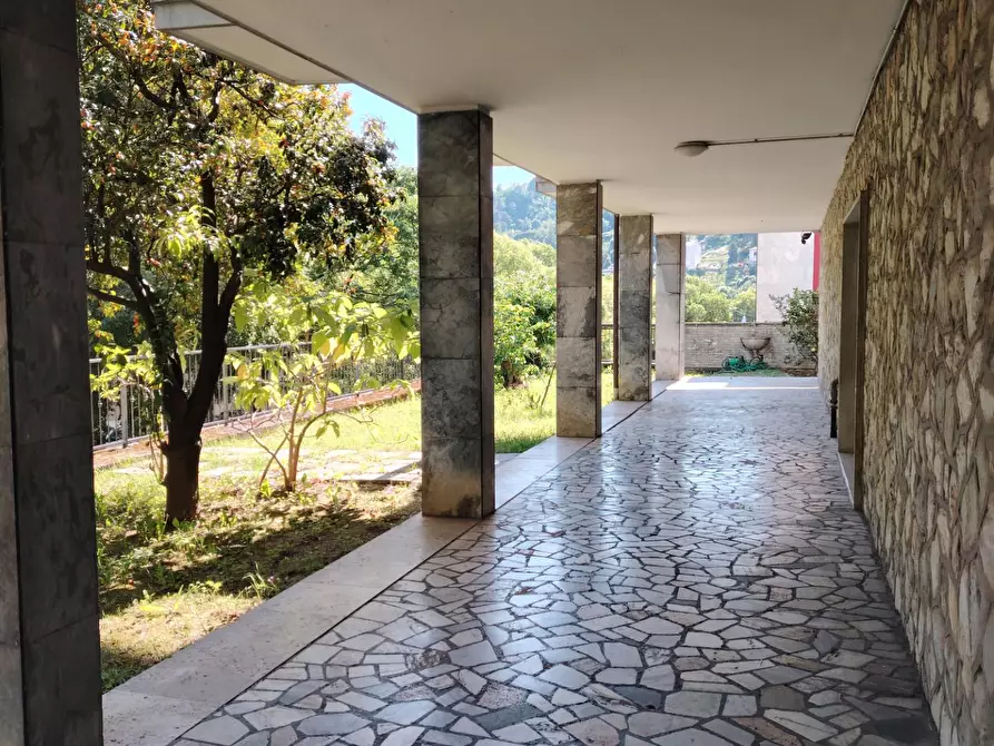 Immagine 2 di Appartamento in vendita  a Carrara