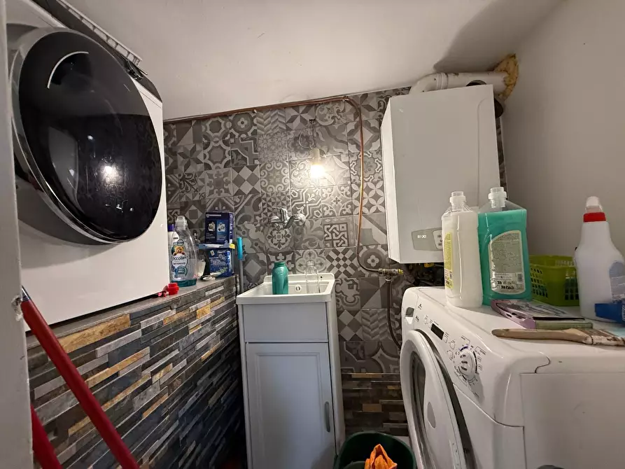 Immagine 28 di Appartamento in vendita  a Empoli