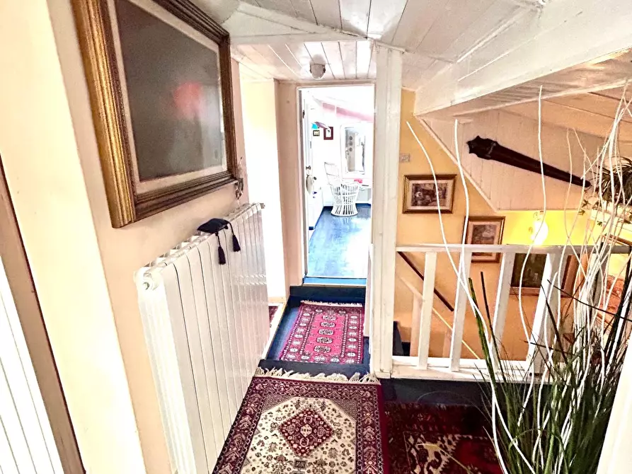 Immagine 33 di Casa indipendente in vendita  a Pisa