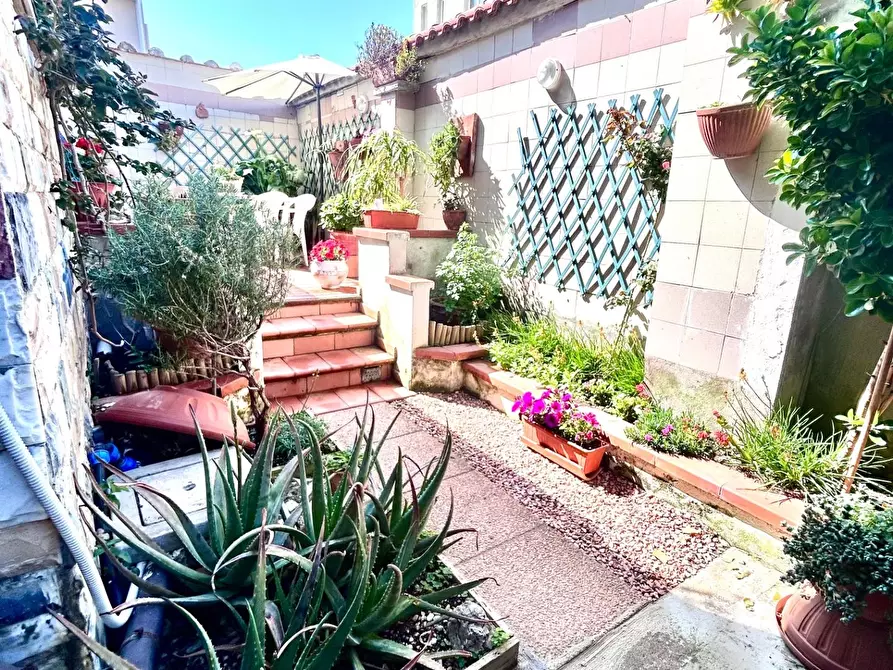 Immagine 24 di Casa indipendente in vendita  a Pisa