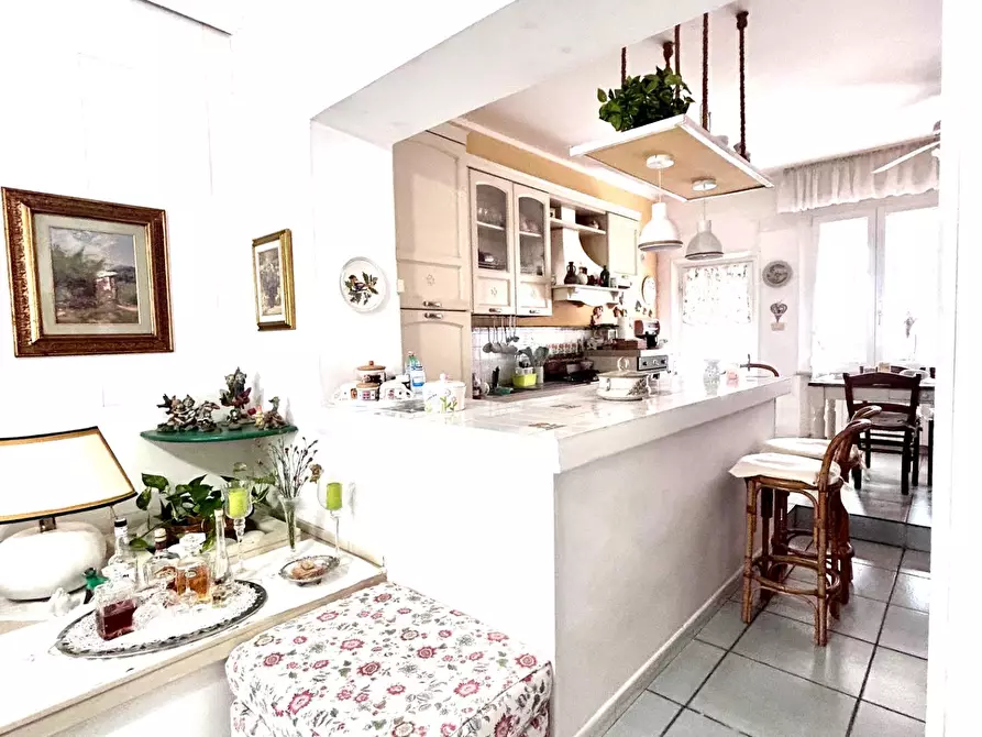 Immagine 9 di Casa indipendente in vendita  a Pisa