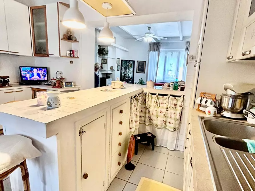 Immagine 6 di Casa indipendente in vendita  a Pisa