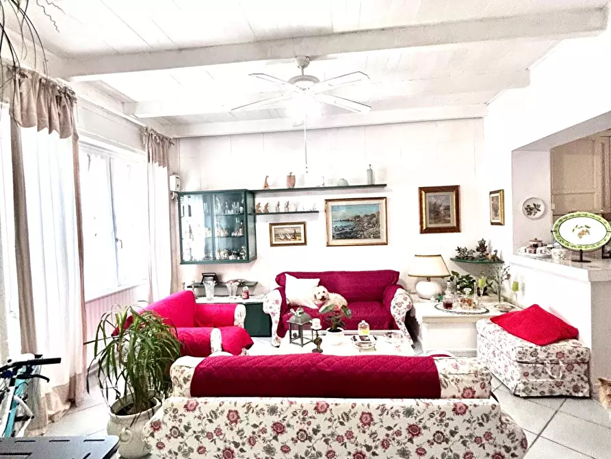 Immagine 13 di Casa indipendente in vendita  a Pisa