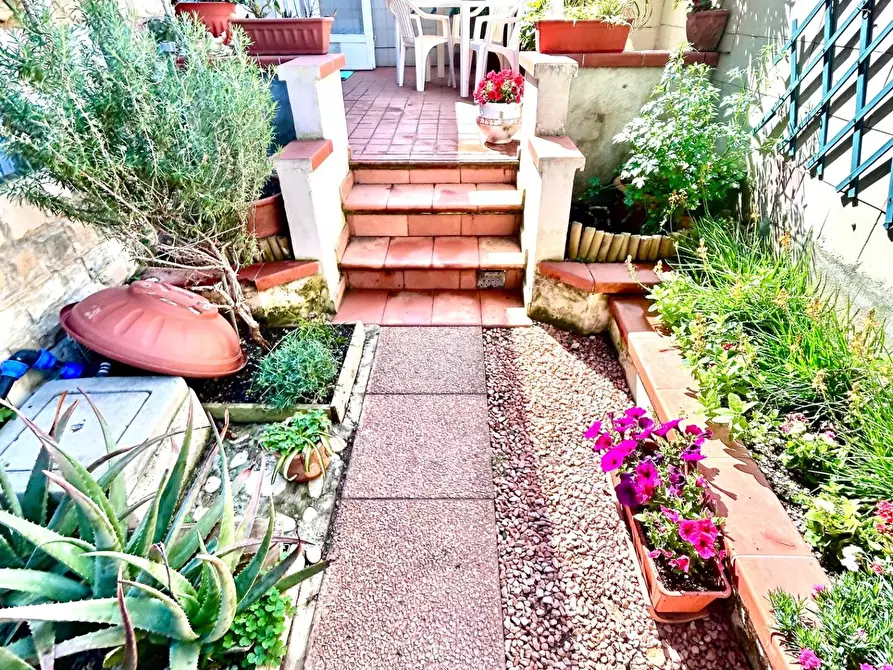 Immagine 22 di Casa indipendente in vendita  a Pisa
