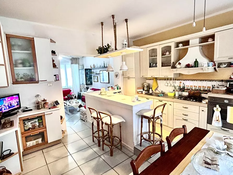 Immagine 1 di Casa indipendente in vendita  a Pisa