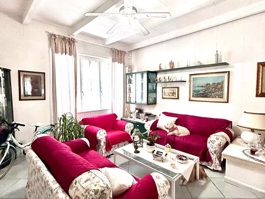 Immagine 12 di Casa indipendente in vendita  a Pisa