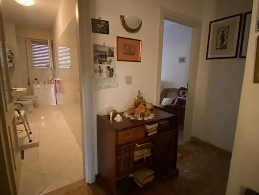 Immagine 6 di Appartamento in vendita  a Camaiore