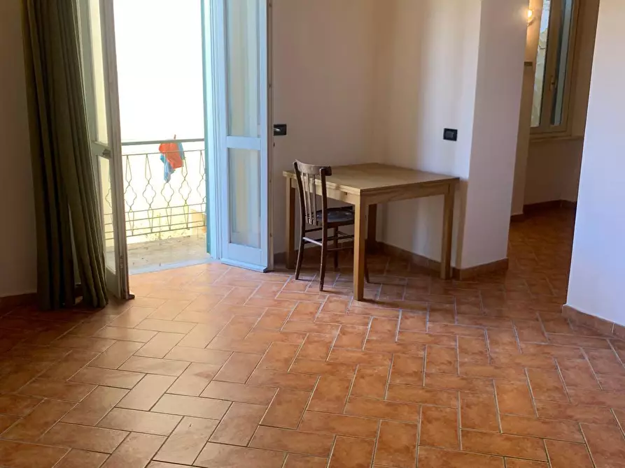 Immagine 5 di Appartamento in vendita  a Livorno