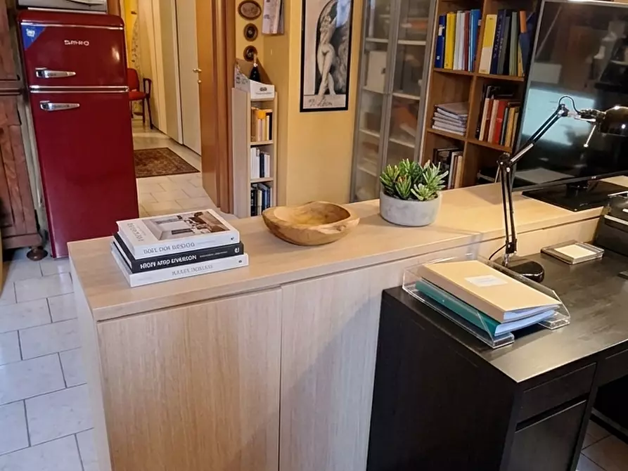 Immagine 2 di Appartamento in vendita  a Livorno