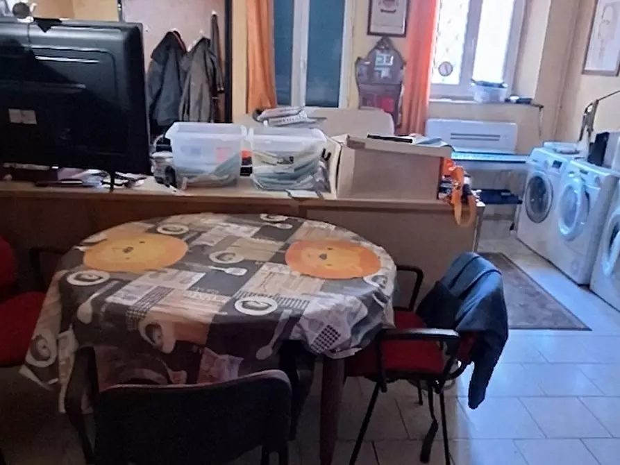 Immagine 3 di Appartamento in vendita  a Livorno