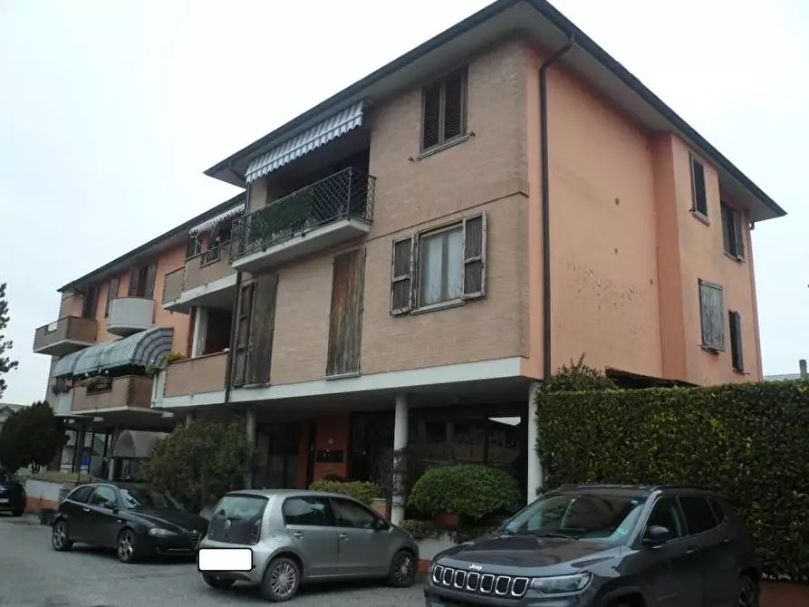 Immagine 1 di Garage in vendita  a Corte Palasio
