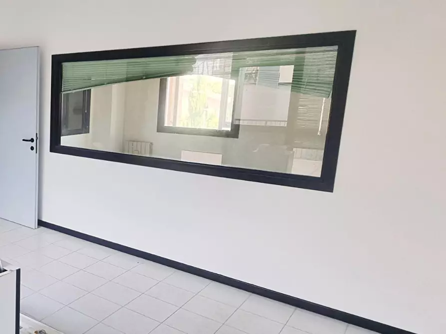 Immagine 3 di Ufficio in affitto  a Ponsacco