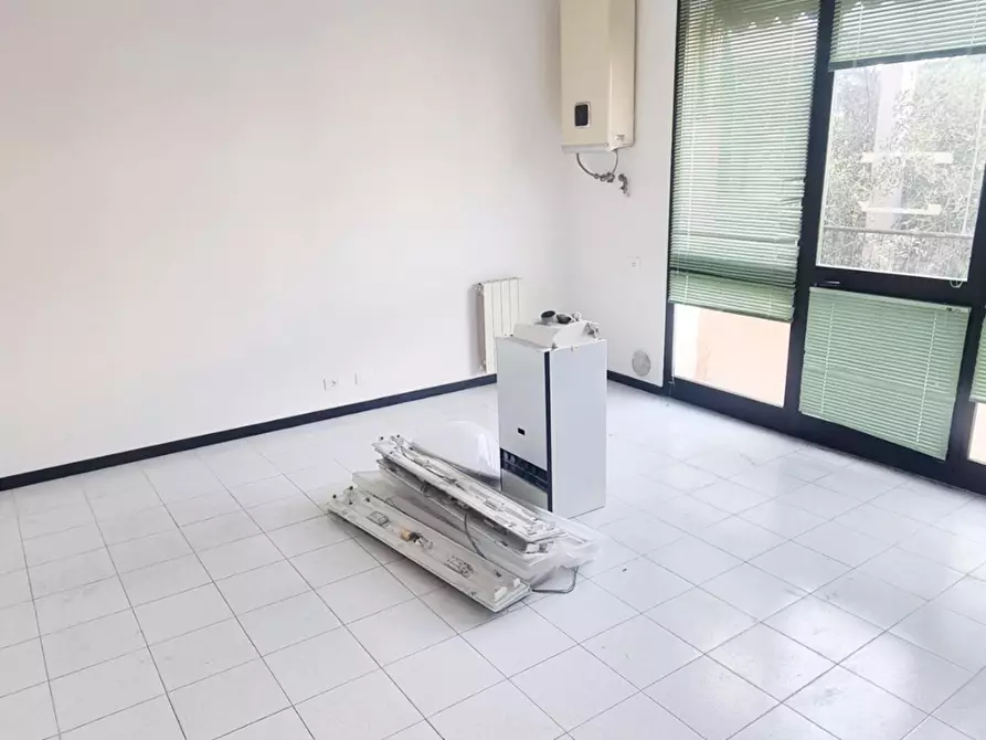 Immagine 1 di Ufficio in affitto  a Ponsacco