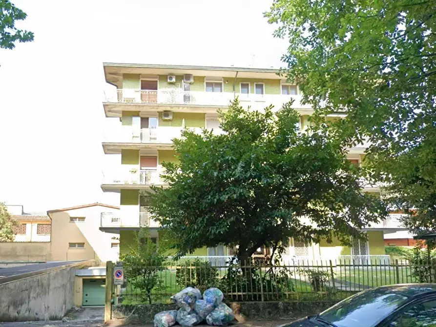 Immagine 1 di Appartamento in vendita  a Codogno