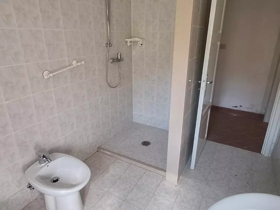 Immagine 10 di Rustico / casale in vendita  a Bagni Di Lucca