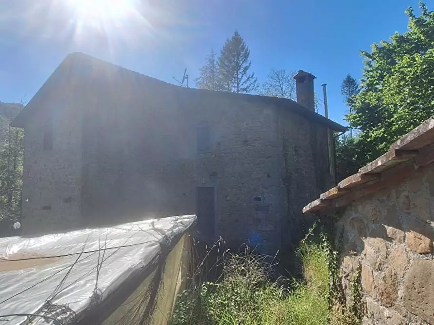 Immagine 17 di Rustico / casale in vendita  a Bagni Di Lucca