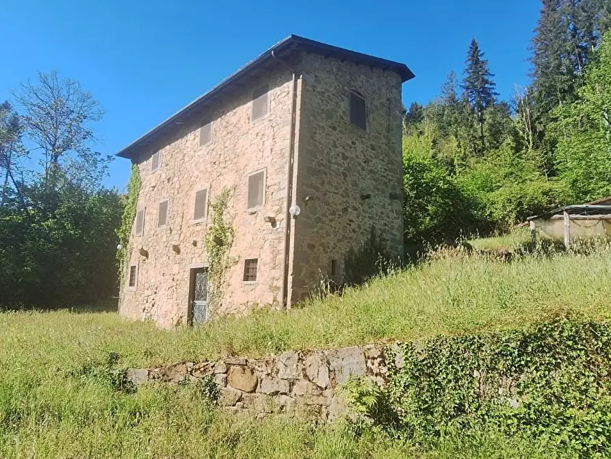 Immagine 3 di Rustico / casale in vendita  a Bagni Di Lucca