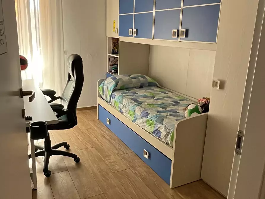 Immagine 11 di Appartamento in vendita  a Viareggio