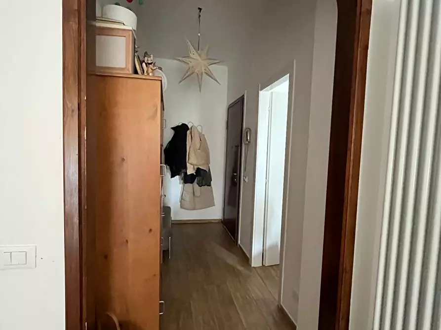 Immagine 2 di Appartamento in vendita  a Viareggio
