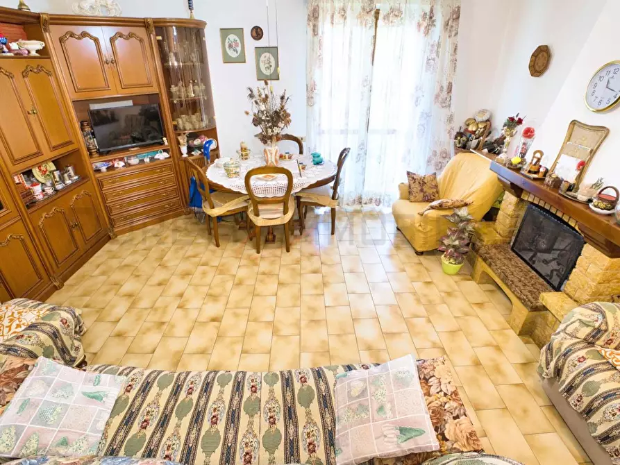 Immagine 5 di Appartamento in vendita  a Piombino
