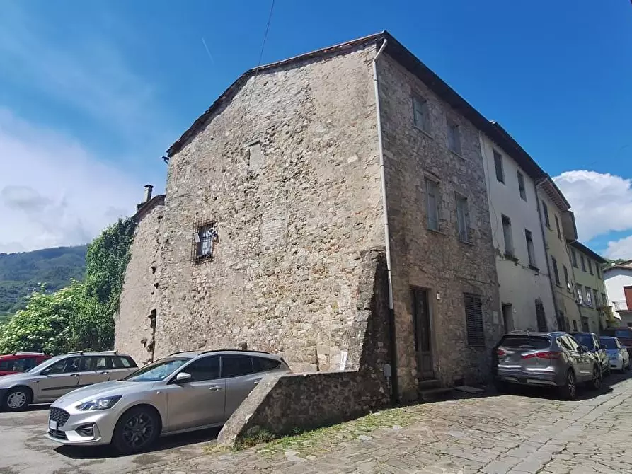 Immagine 8 di Terratetto in vendita  a Borgo A Mozzano